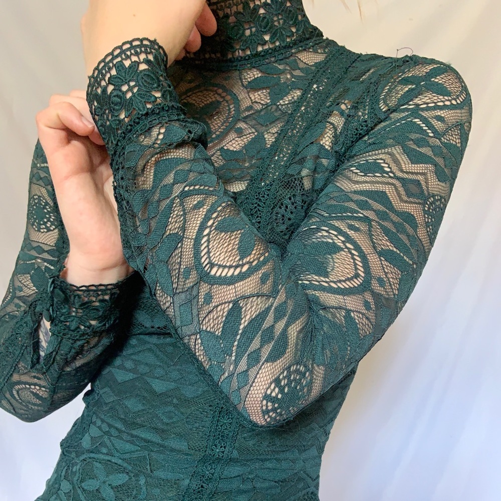 Bebe dress